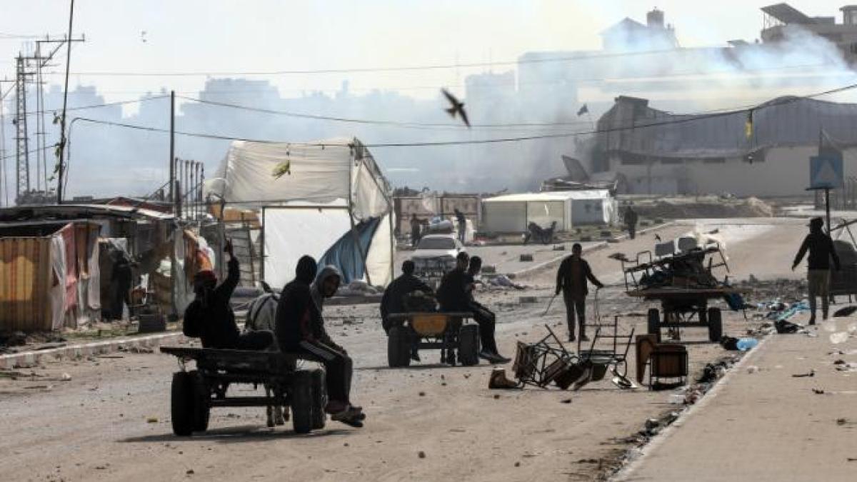 un-refugiu-onu-din-sudul-fasiei-gaza-a-fost-lovit-de-de-tancuri_46126400