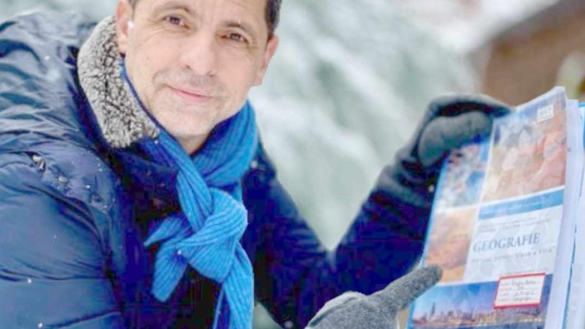 dan-negru-este--mai-nou--si-profesor-de-geografie-_47856200