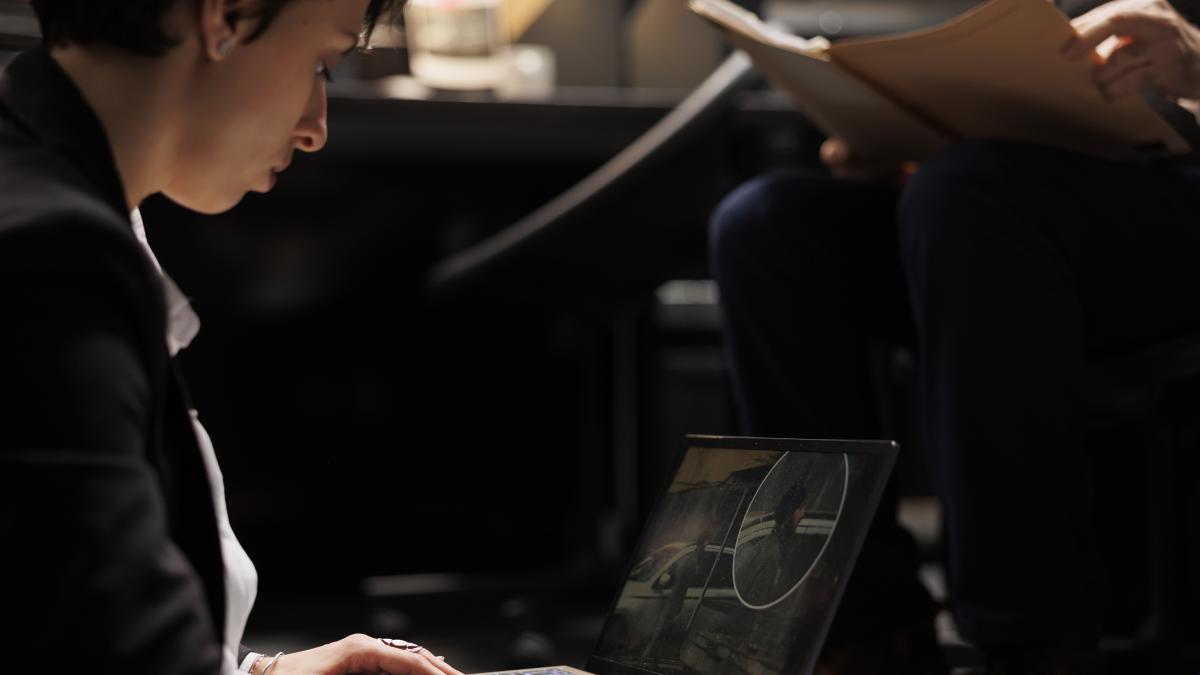 grupare-specializata-in-infractiuni-informatice--destructurata--politia-romana--colaborare-cu-fbi_88726700