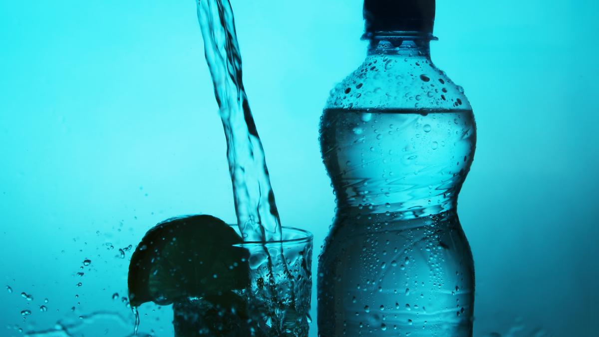 nestle--tratamente-interzise-pentru-apele-sale-minerale--compania-a-recunoscut-tot_49086700