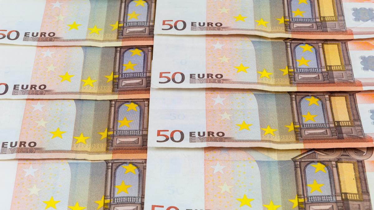 flagrant-in-mall-in-timisoara--a-primit-15-000-de-euro-pentru-a-influenta-judecatorii--acum--sta-in-fata-lor-ca-inculpat_83199600