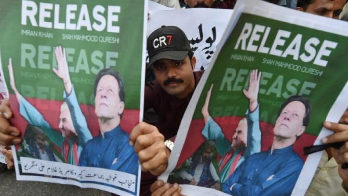 fostul-premier-pakistanez-imran-khan--condamnat-la-10-ani-de-inchisoare-pentru-divulgarea-de-secrete-de-stat_25003400