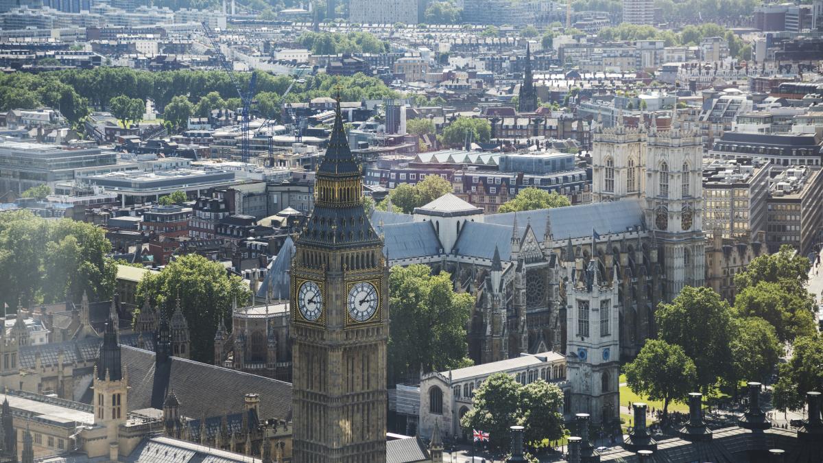 parlamentari-marea-britanie-pana-la-10-000-de-persoane-pe-an-ar-putea-muri-din-cauza-valurilor-de-caldura-daca-nu-se-ia-nicio-masura_12111500