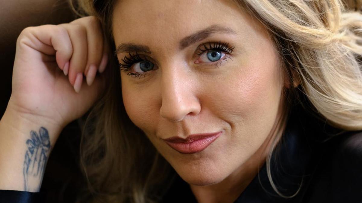 ana-odagiu-2_84961900