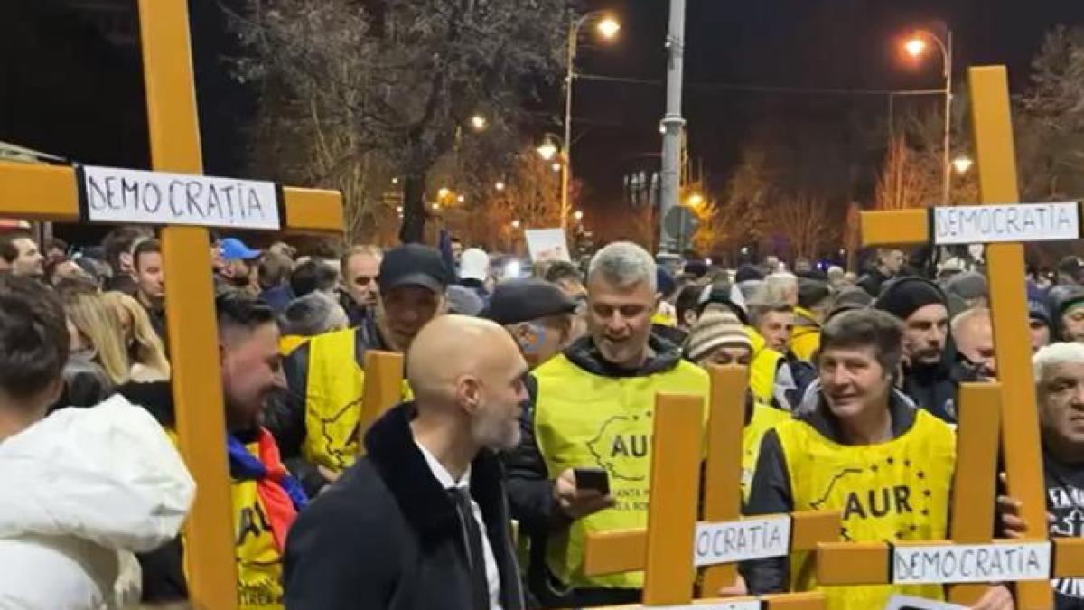 aur--protest-cu-cosciug--fanfara-si-dric-2_21156500