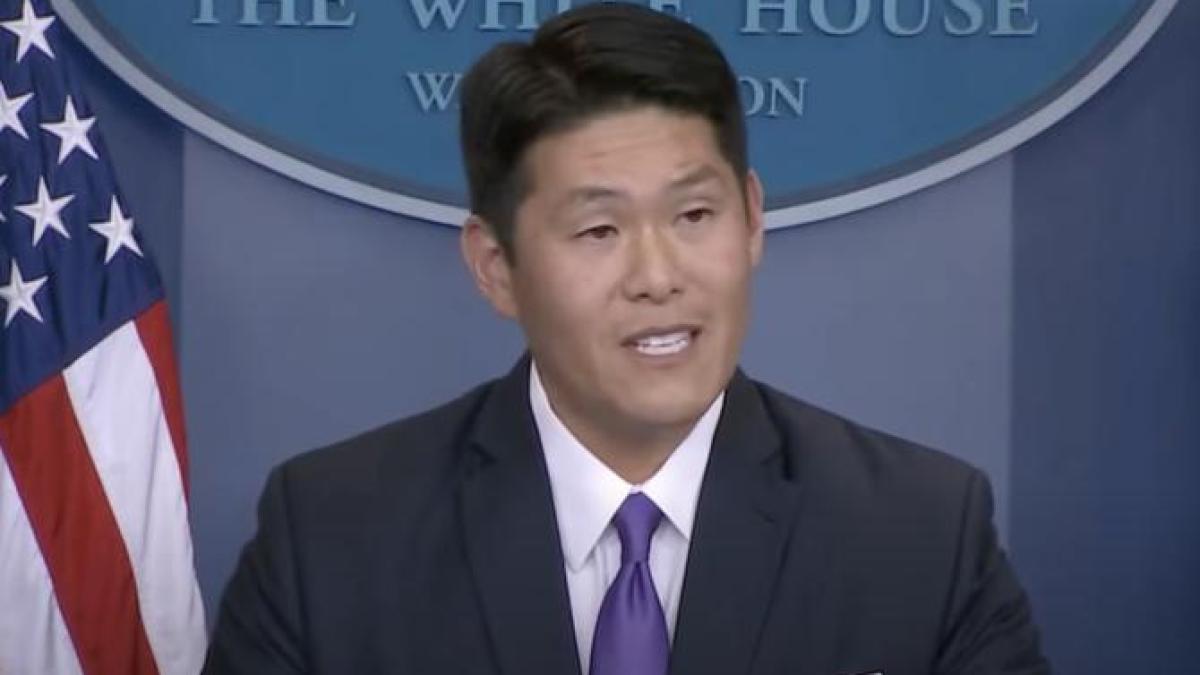 robert-k-hur_76896900