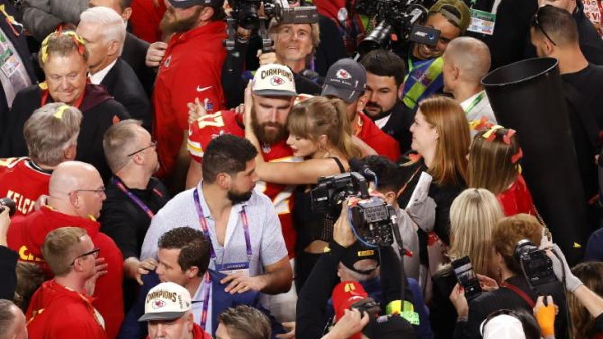 super-bowl-victorie-dupa-prelungiri-pentru-kansas-city-chiefs_58077700