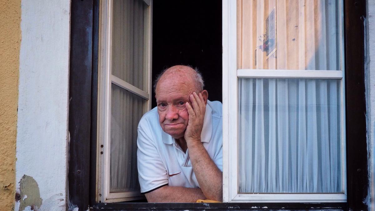 vecin-nemultumit_04025400