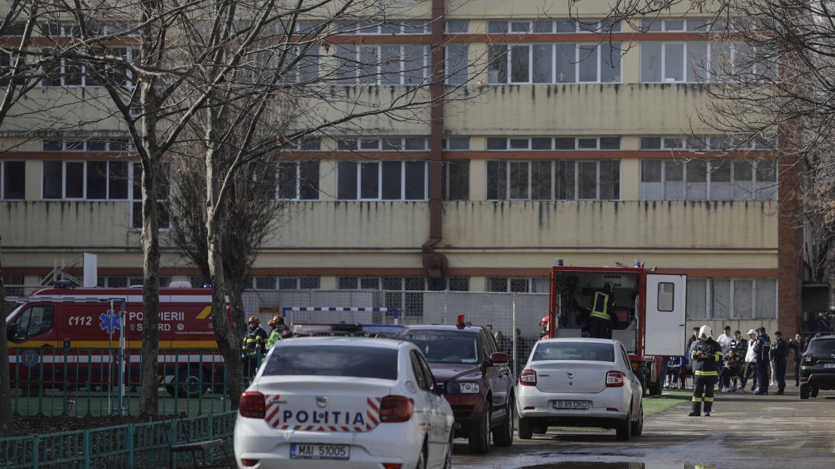 tatal-elevului-care-a-folosit-sprayul-lacrimogen-era-victima-a-bullying-ului-si-s-a-aparat-dupa-ce-a-fost-agresat-de-20-de-colegi_05734300