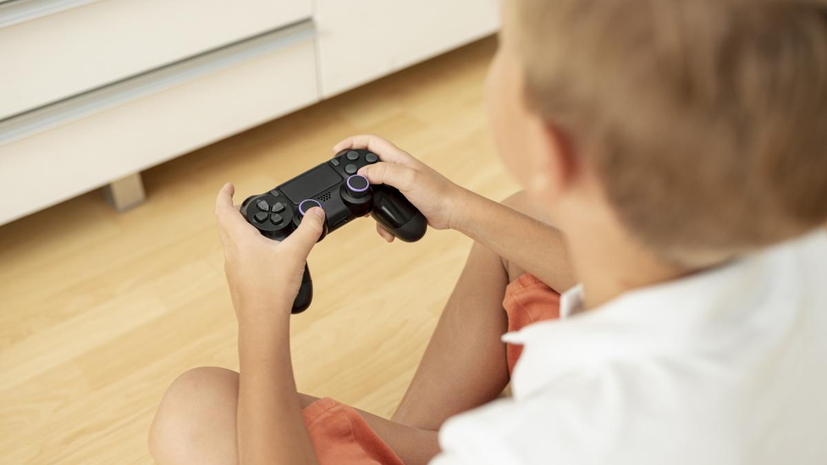 cazul dramatic al unui copil din romania care a amenintat ca se sinucide din cauza unui joc fbi ul a sesizat politia romana parintii au fost socati