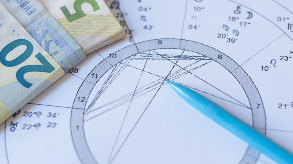 sezonul-pestilor-cum-influenteaza-fiecare-zodie-fii-atent-la-cheltuieli_83091400