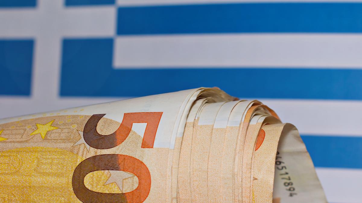 economia-greciei--pe-drumul-cel-bun--banii-ilegali--tot-mai-putini_57596200