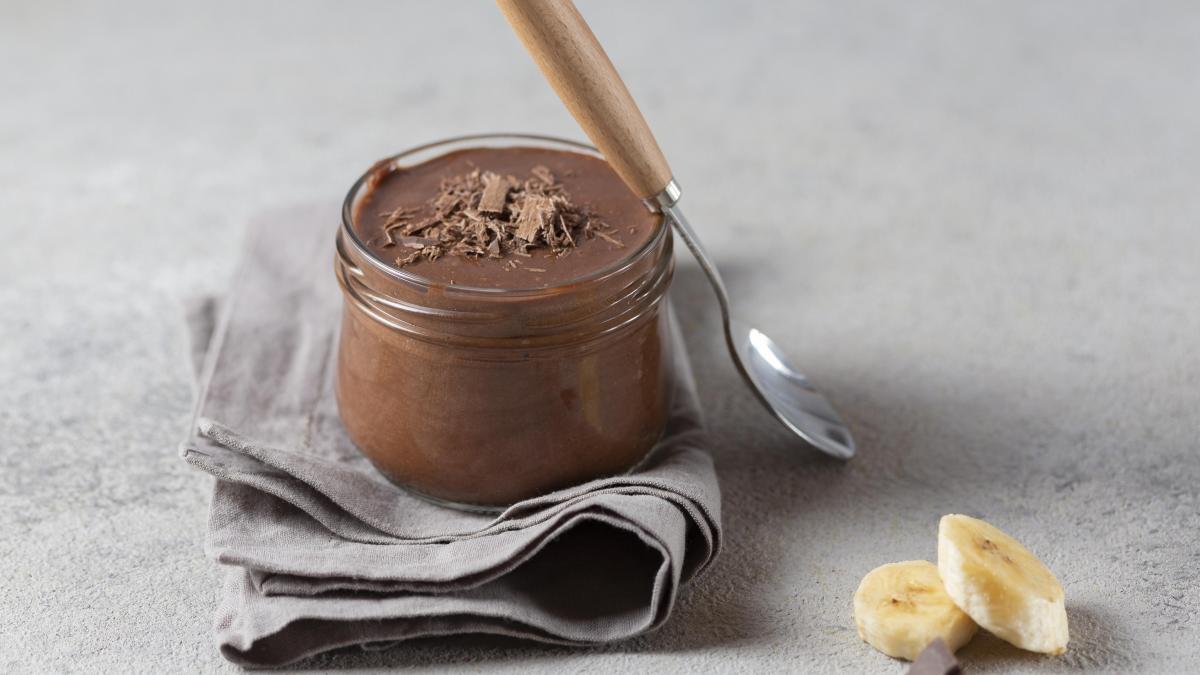 budinca-de-ciocolata--fara-zahar--desertul-rapid-si-delicios--este-gata-cat-ai-bate-din-palme_08353000