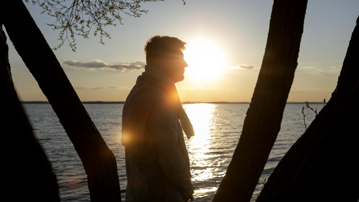 rog-seriozitate--profesor-din-vaslui--tinta-ironiilor-dupa-ce-a-dat-un-anunt-matrimonial_86933800