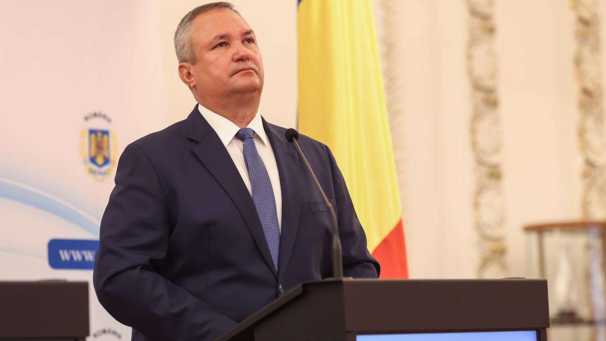 ciuca--prezent-la-ceremonia-de-la-focsani--mesaj-de-forta-in-contextul-protestelor-avem-obligatia-sa-ne-ascultam-unii-pe-altii_76712500