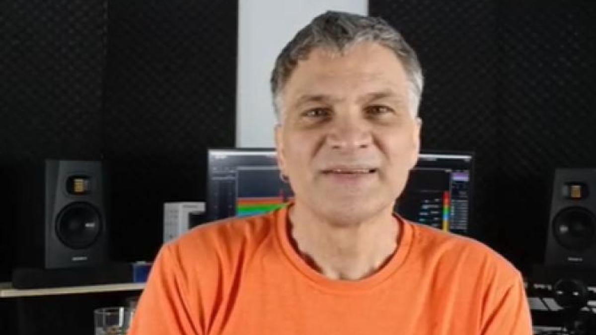 mihai-onila_29286500