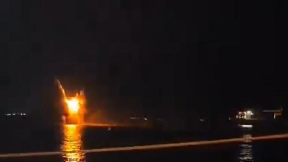 explozie-nava-rusia_28109000