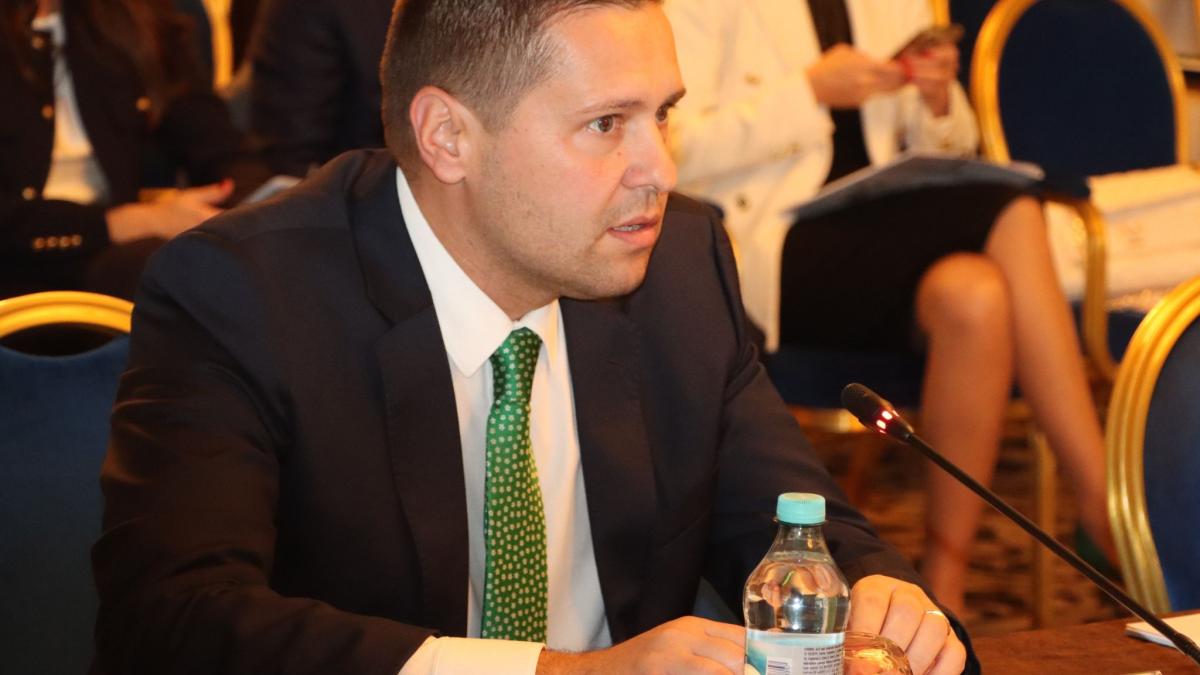 corneliu-stefan_94989800