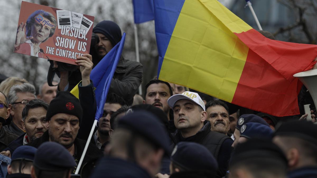 instant_busculada_protest_aur_congres_ppe_06_inquam_photos_octav_ganea_57129300