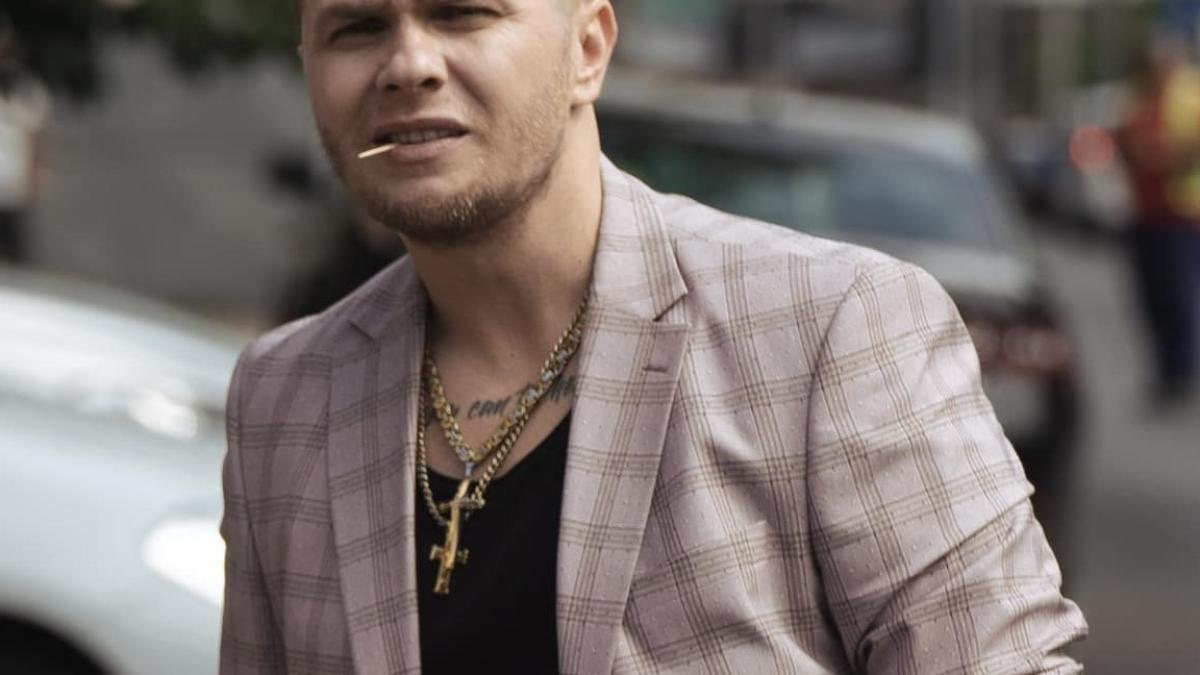 sunt-niste-lucruri----arogantele-lui-codin-maticiuc-pe-cand-avea-20-si-ceva-de-ani-nu-le-as-promova-pentru-copiii-mei_92188900