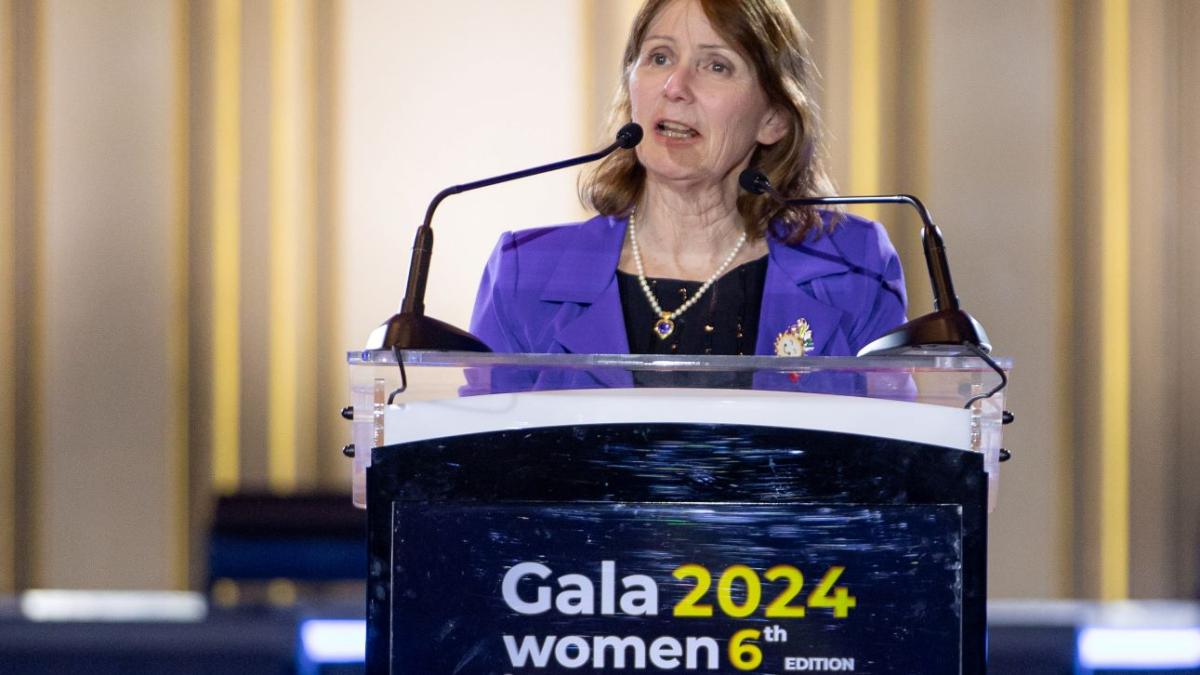 kathleen-kavalec-gala-women-in-economy-2024_59012200