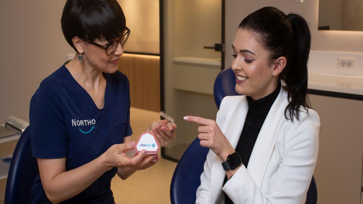 avantajele-unui-aparat-dentar-invizibil--bucura-te-de-toate-beneficiile-acestui-tratament-dentar-1_42670500