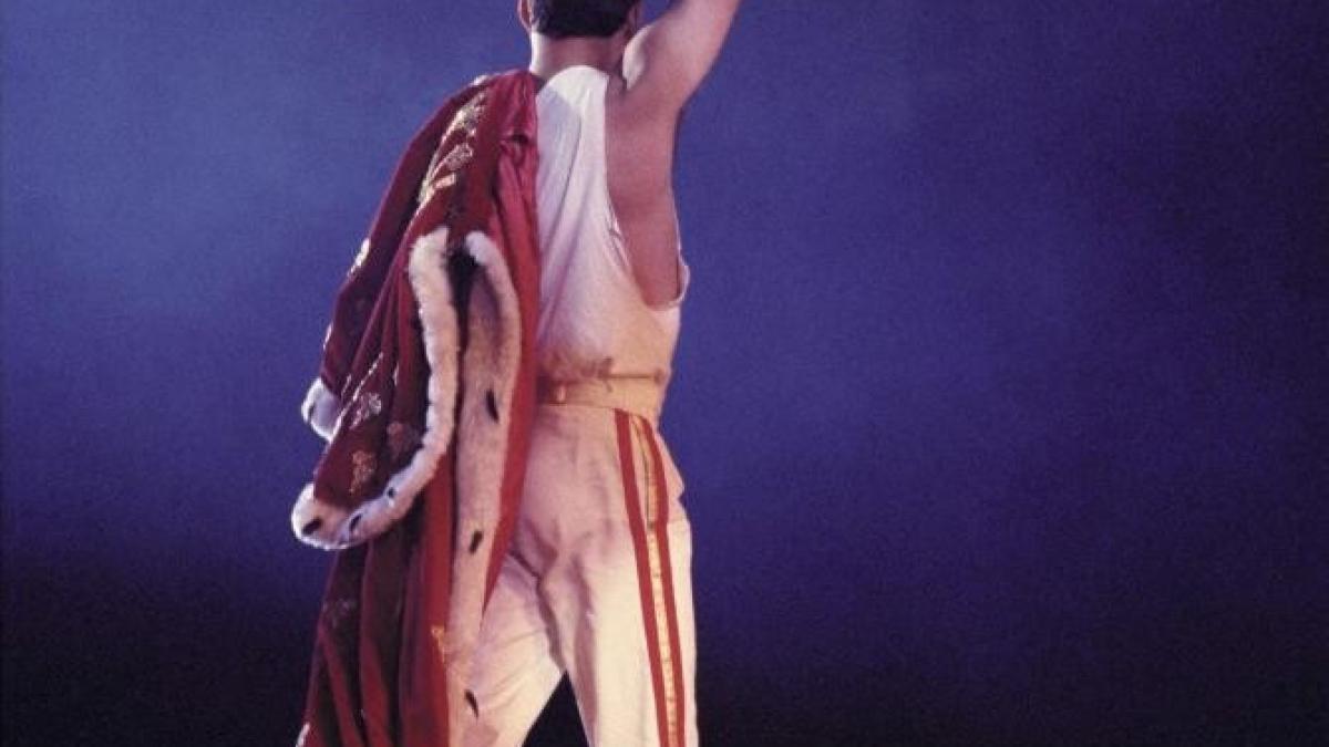 cat-costa-casa-lui-freddie-mercury--scoasa-la-vanzare-dupa-44-de-ani_47772600