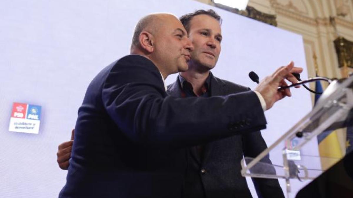 catalin-cirstoiu-robert-negoita_81917000