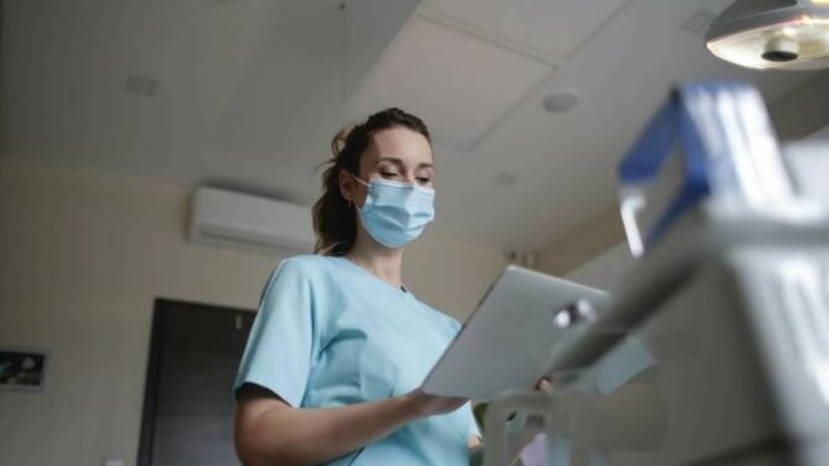 hemoroizi_doctori_foto_pexels_92438600