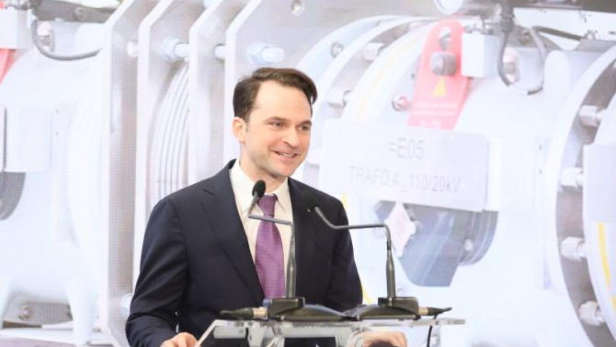 sebastian-burduja-sustine-eliminarea-taxei-pe-soare-o-vom-abroga-prin-ordonanta-pe-care-o-pregatim--comisia-europeana-ne-permite_77482700