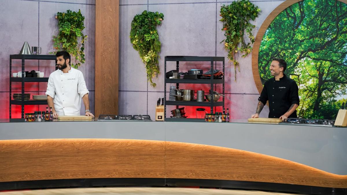 romanul-care-a-gatit-in-echipa-celui-mai-bun-chef-din-asia-acesta-a-fost-apogeul-carierei-mele-pana-acum-foto-8_46149600