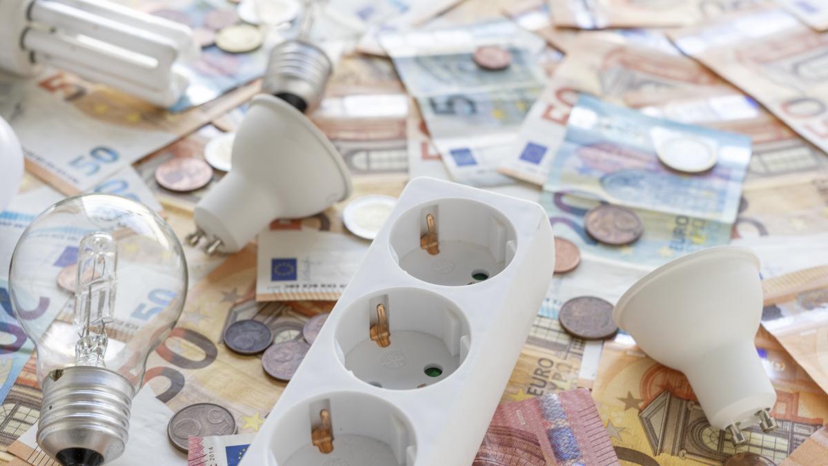 preturile-pentru-curent-si-gaze-raman-plafonate--marcel-ciolacu-da-asigurari-le-modificam-in-favoarea-consumatorilor_01440100