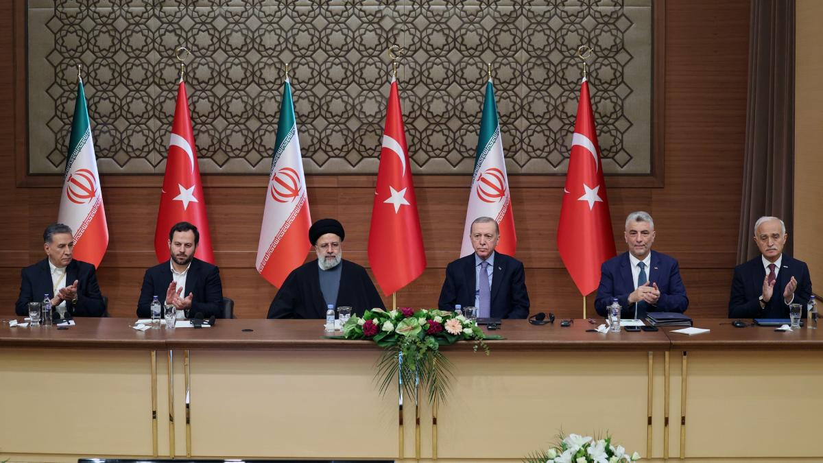 erdogan-omolog-iranian_34089800