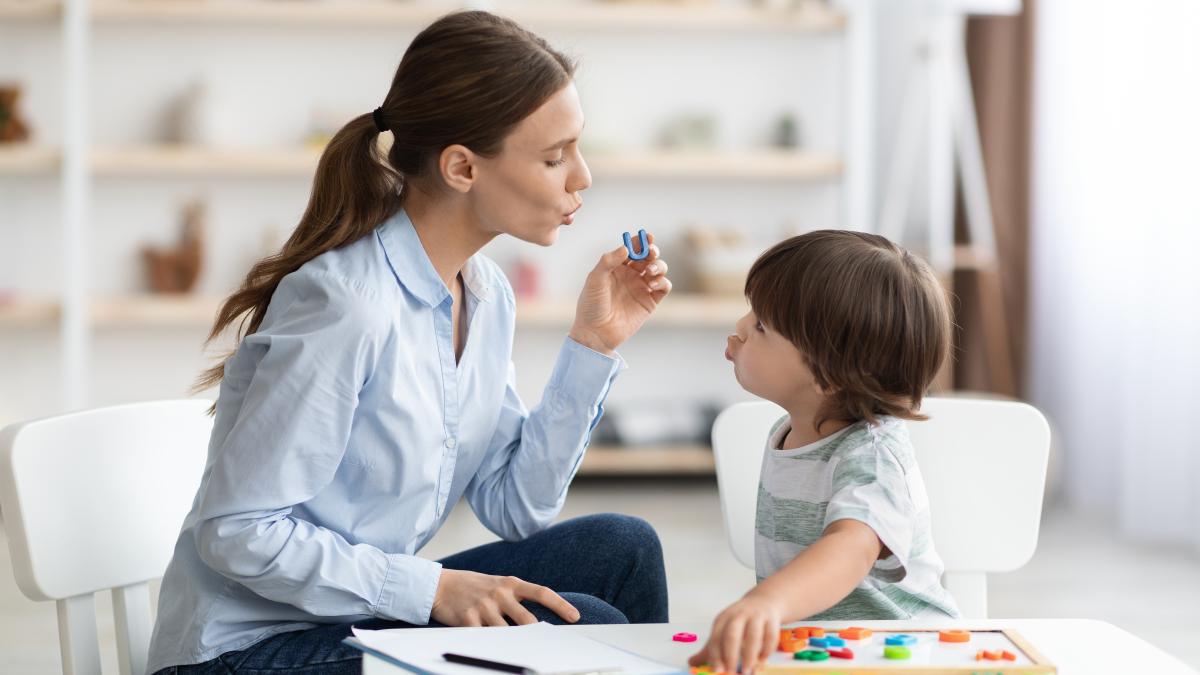 logopedul-iuliana-baban--mesaj-ferm-nu-ne-dorim-sa-obtinem-retete-de-parinti-perfecti_88640900