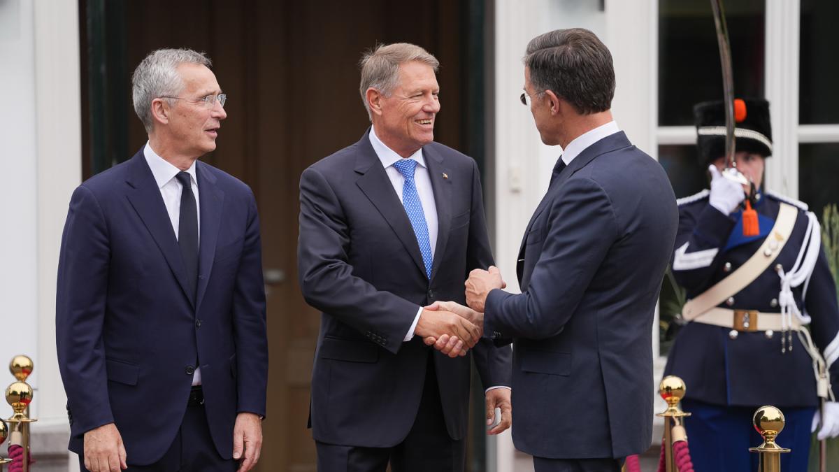 stoltenberg-iohannis-rutte-nato_74233400