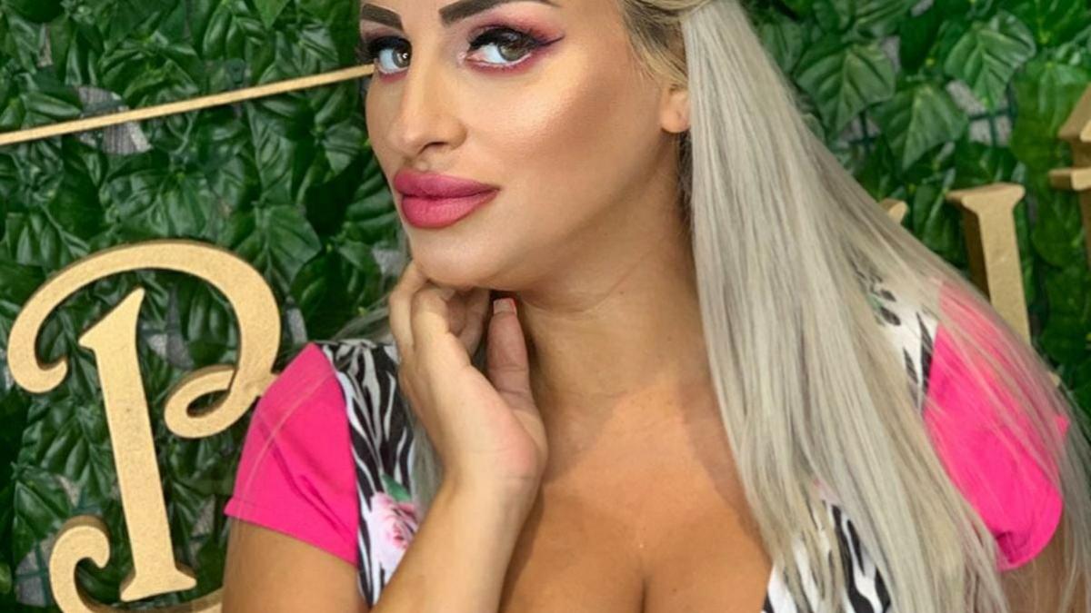 sanziana-buruiana-alapteaza-de-peste-9-ani-doar-pe-cea-mica--izabelei-i-am-intrerupt-alaptarea-cand-a-intrat-la-scoala_98273600