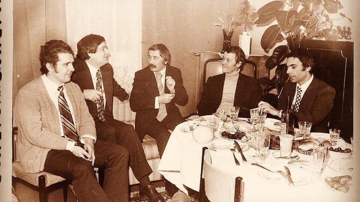 acasa-la-valeriu-cristea--arhiva-personala-daniel-cristea-enache_03726400