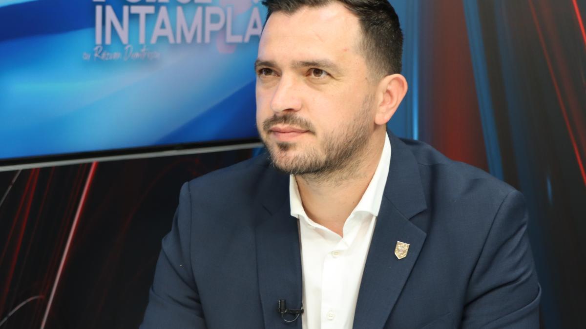 cum-a-ajuns-mihai-enache--candidatul-aur-pentru-primaria-bucuresti--in-partidul-lui-george-simion--si-alte-partide-l-au-prc-e2prc-80prc-9dcurtatprc-e2prc-80prc-9d_63345800
