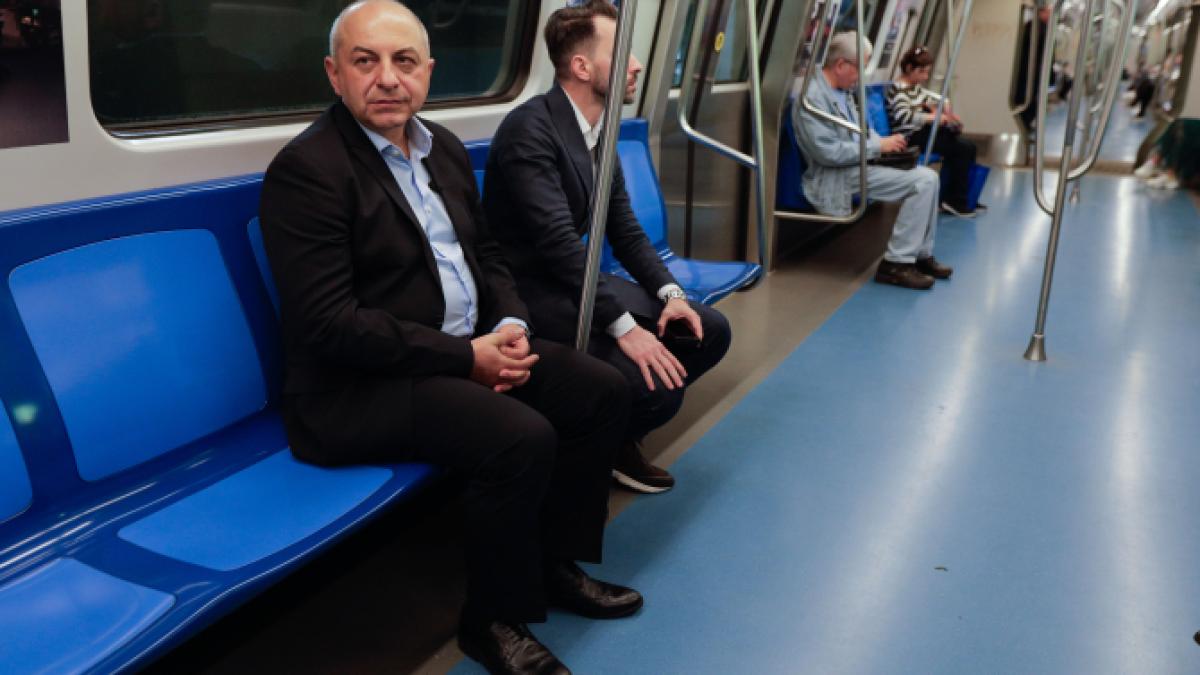 cirstoiu-candidat-alegeri-metrou_97705200