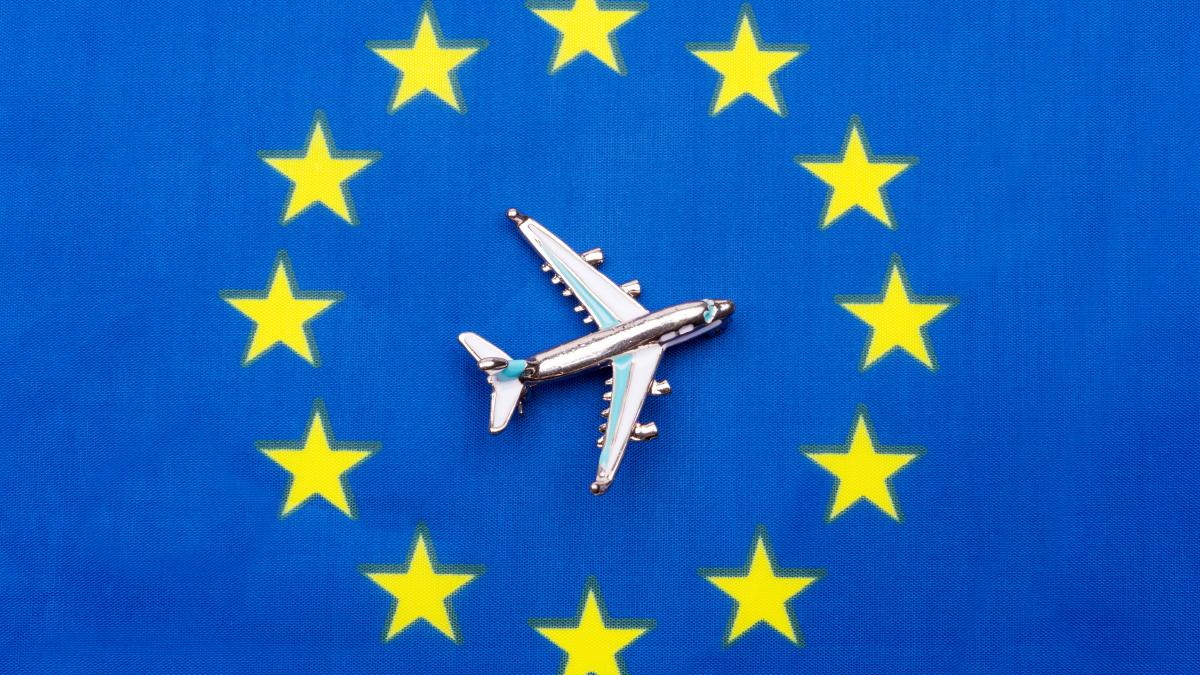 air-schengen-si-nu-prea--romanii--controlati-pe-aeroporturile-din-paris-si-viena--klaus-iohannis-anunta-o-discutie-foarte-serioasa-cu-ministerele-responsabile_37359100