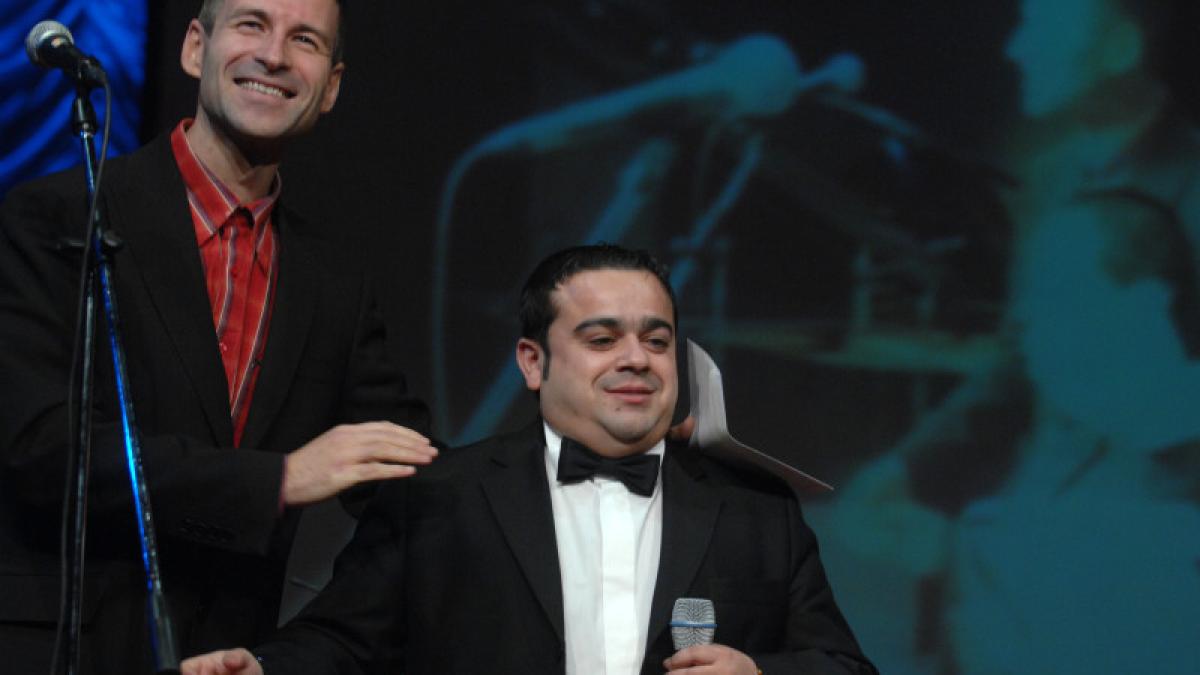 adrian-minune_62945400