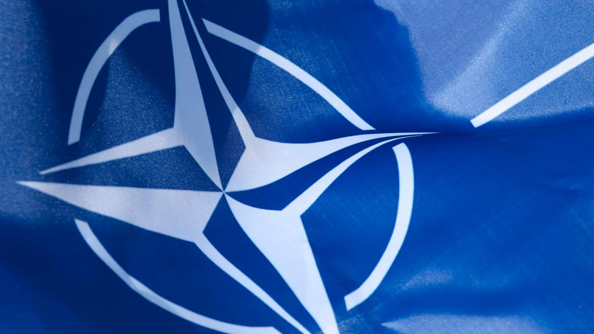 ucraina-va-primi-sisteme-de-aparare-antiaeriana-dupa-ce-nato-a-ajuns-la-un-acord-in-cadrul-aliantei-nord-atlantice_59313200