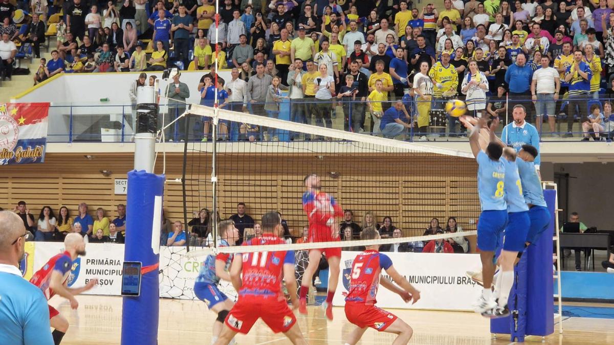 corona-brasov--noua-campioana-nationala-la-volei-masculin--dupa-un-sezon-istoric--a-atins-cateva-prc-e2prc-80prc-9dborneprc-e2prc-80prc-9d-importante-pentru-istoria-voleiului-romanesc_67456200