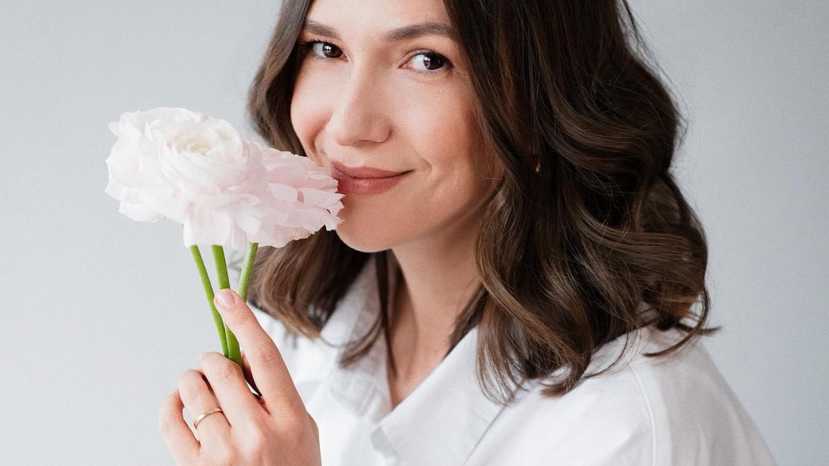 adela-popescu_91530000