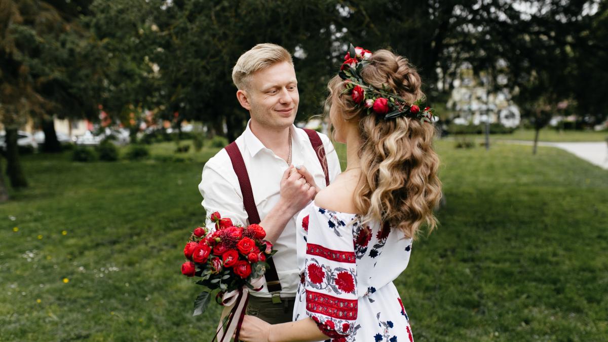 lunea-alba-din-saptamana-luminata--statu-la-vase--un-obicei-unic-ne-intoarcem-in-timp-cu-sute-de-ani_19944000