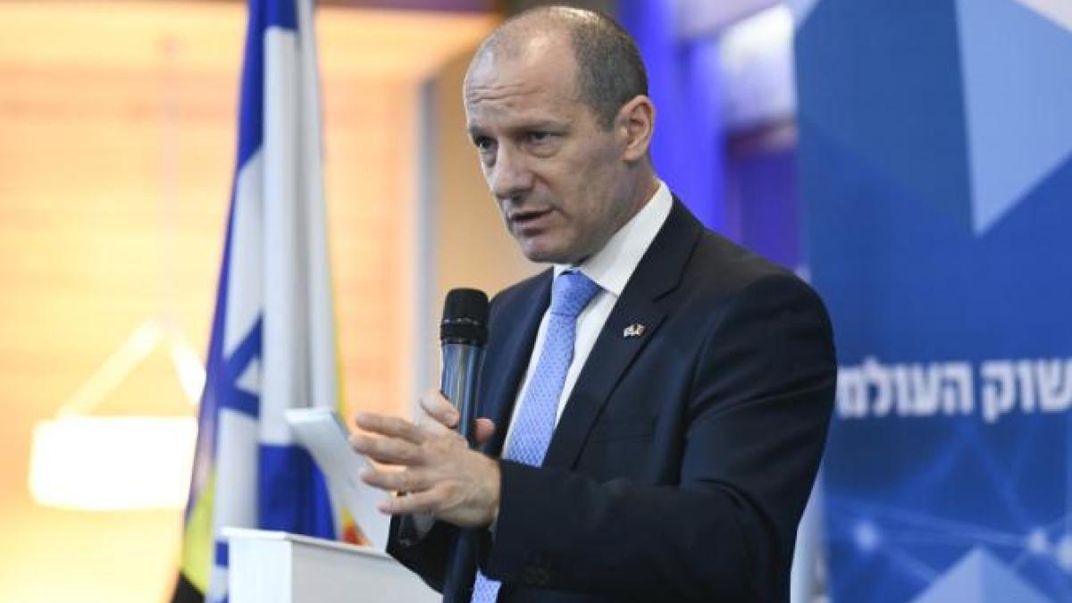 reuven-azar_60727700