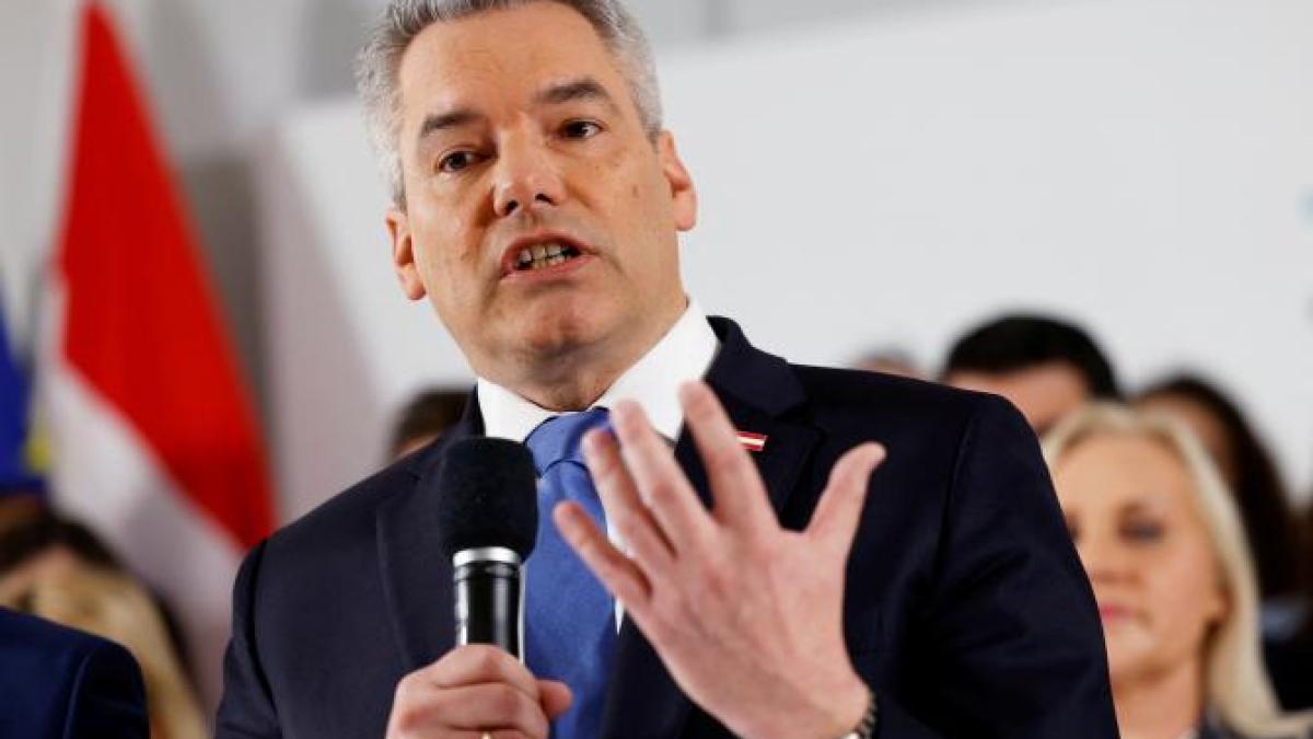 nehammer-02-26t104947z_1843139936_rc2aa6aruhqf_rtrmadp_3_austria-politics_67686200