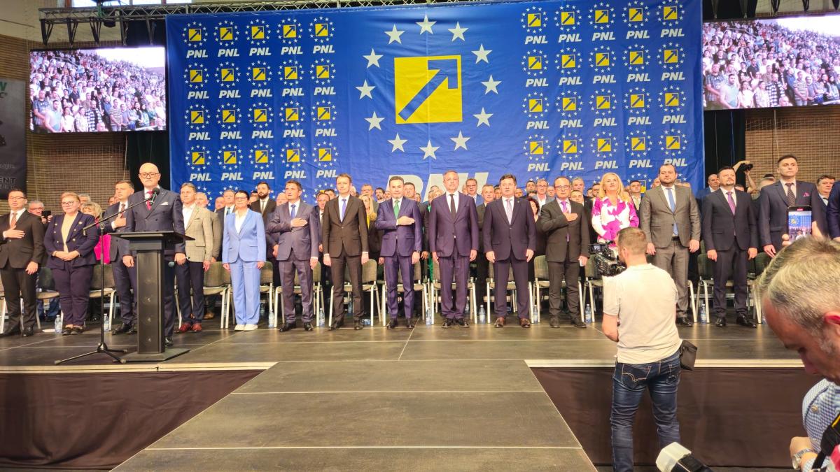 pnl-arad-lansare-candidati-dan-motreanu-facebook_44640100