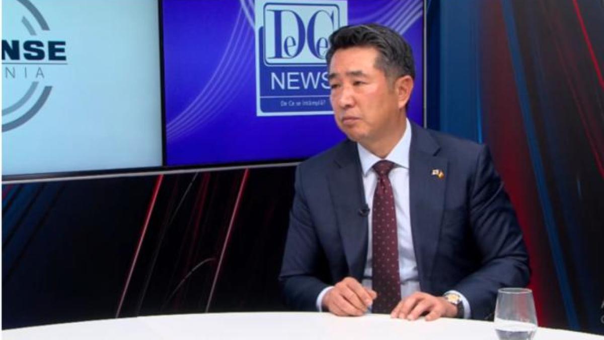 e-s--rim-kap-soo-invitat-la-dc-news_66066700