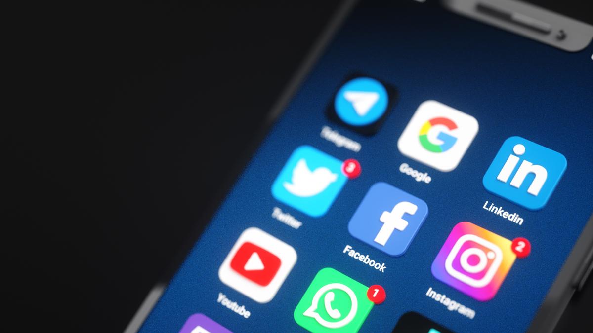 facebook--instagram-si-tiktok--in-vizorul-autortatilor-din-marea-britanie-sa-se-pregateasca_34749600